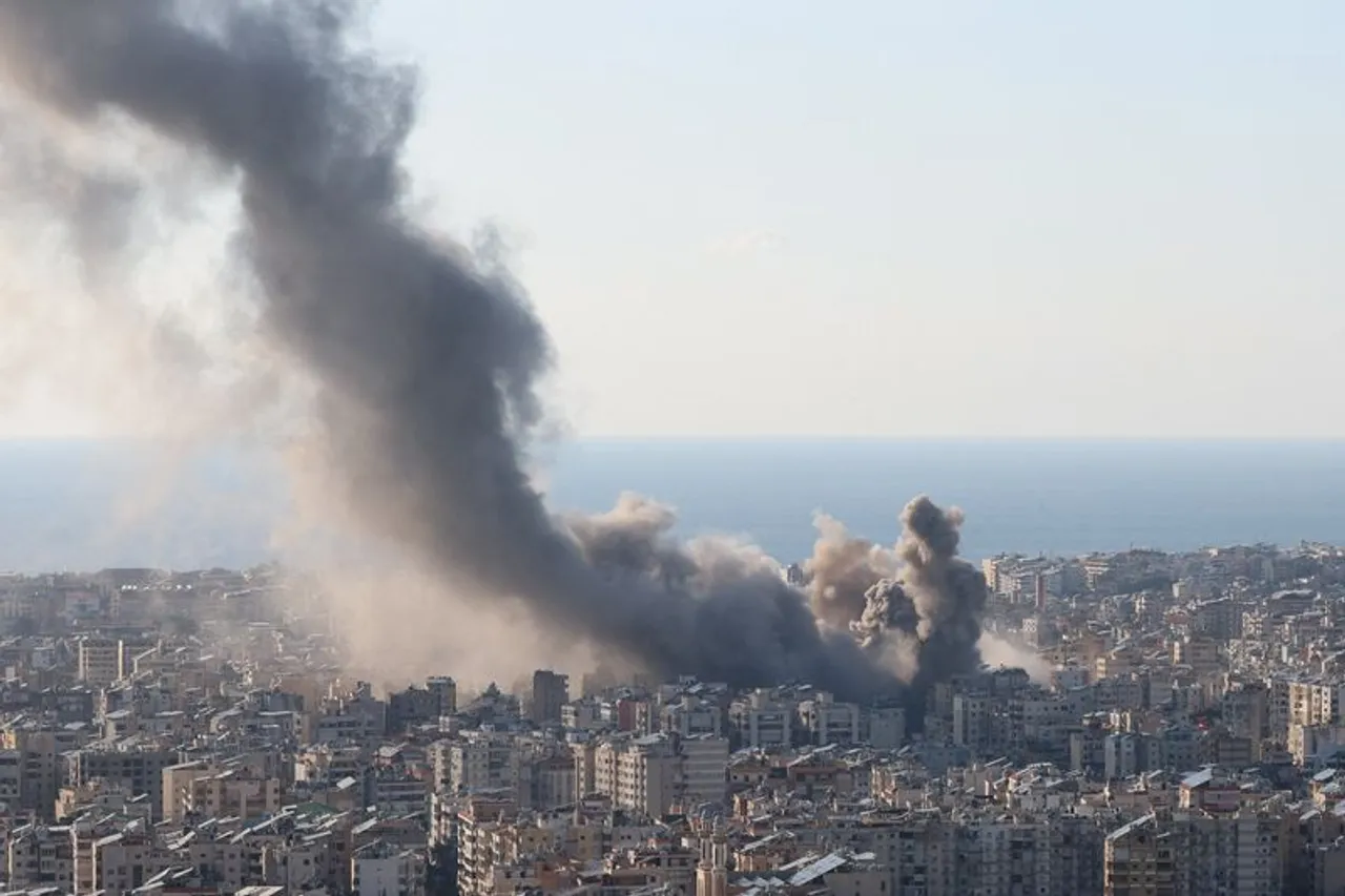 Escalada de horror en el Líbano: bombardeos israelíes asesinan a socorristas y tensan la tregua regional