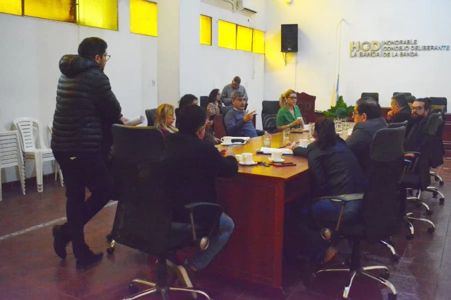 Concejales bandeños emitieron despacho para el aumento del boleto y el martes se definiría el nuevo precio