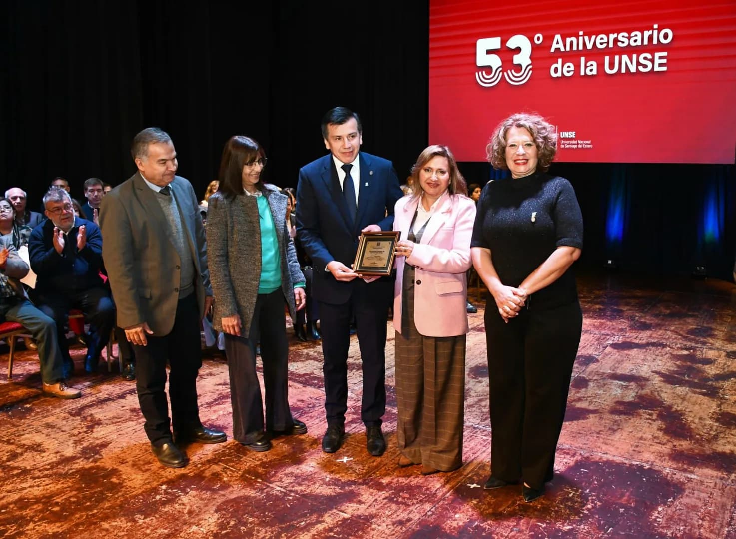 La ingeniera Norma Fuentes participó del acto central por el 53º aniversario de la UNSE