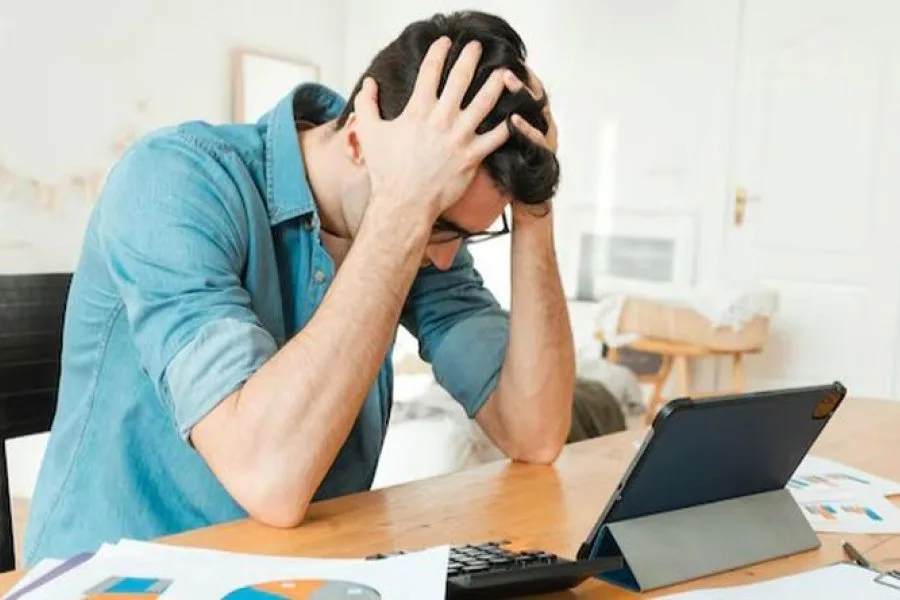 Crisis de consumo: el 90% de los argentinos no logra ahorrar y el 77% admite tener deudas acumuladas