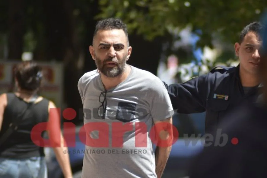 Traslado policial: el detenido Ramiro Petros fue llevado a un centro de salud por afecciones cardíacas