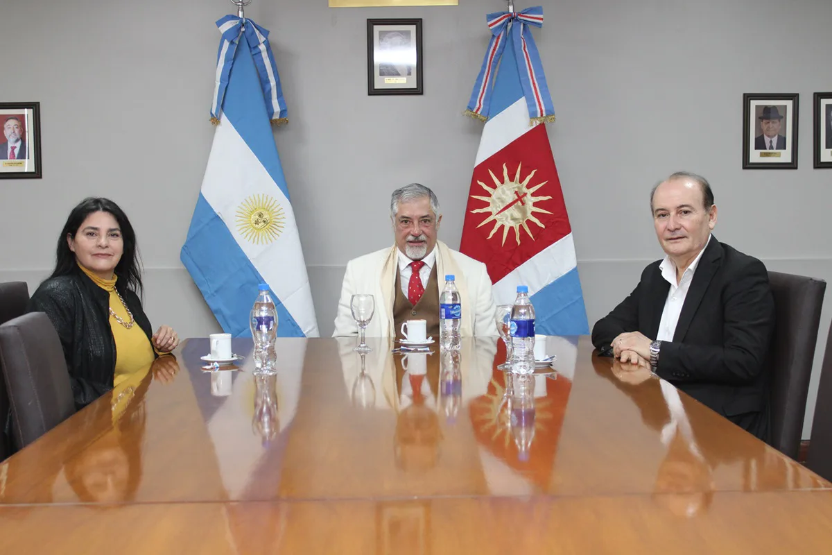 El Dr. Federico López Alzogaray delineó una agenda de trabajo conjunta con los gremios judiciales y estatales