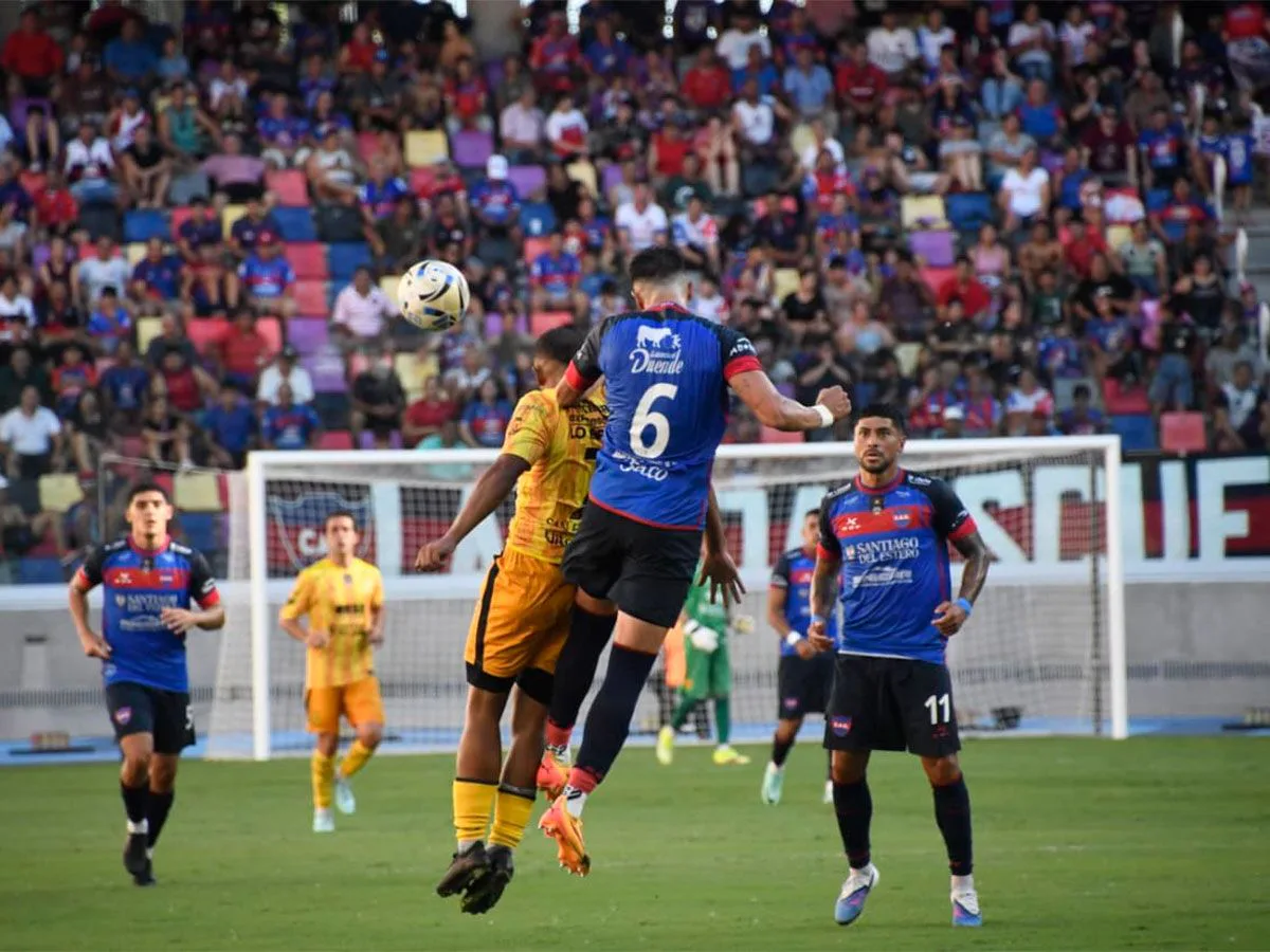 Designaron las ternas arbitrales para los cruces de Mitre ante Deportivo Morón y Güemes frente a Almagro