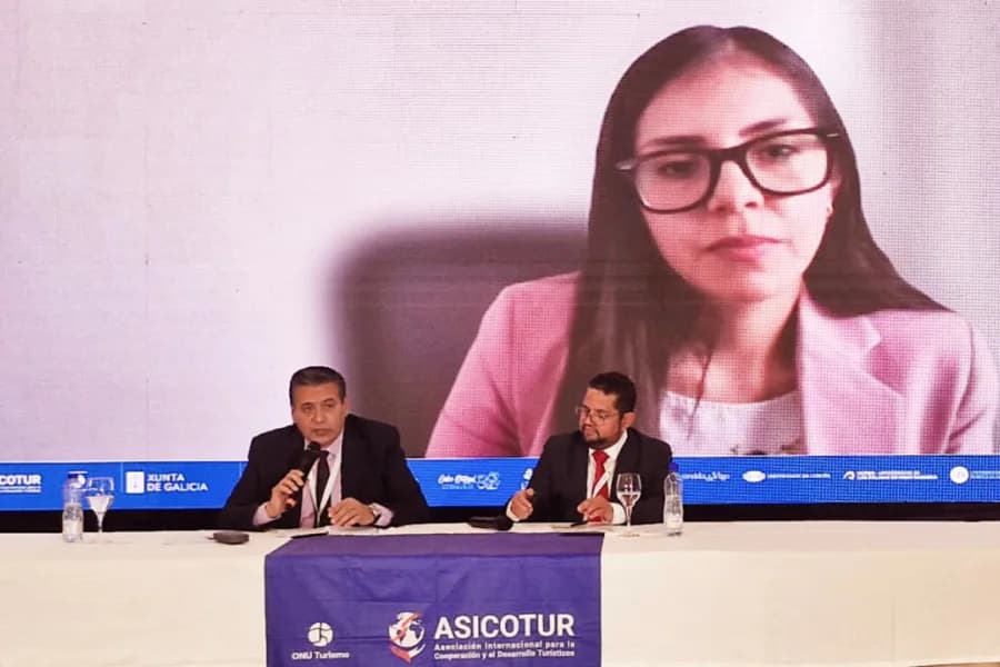 Presencia santiagueña en Europa: Ricardo Sosa coordinó un panel de expertos internacionales en el II Taller de Cooperación Turística en España