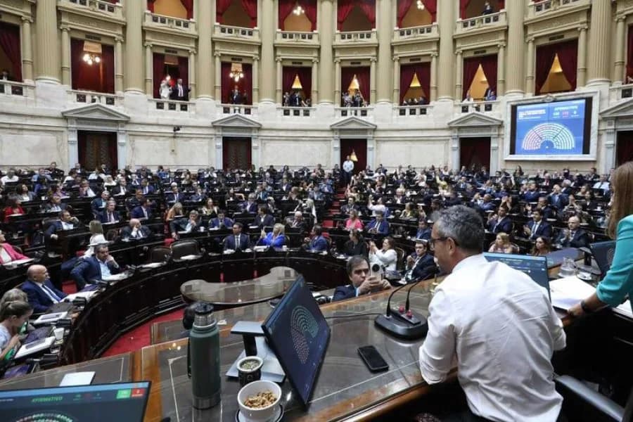 Efecto Mundial: El Gobierno de Javier Milei apura el tratamiento de leyes clave en el Congreso antes del debut de la Selección