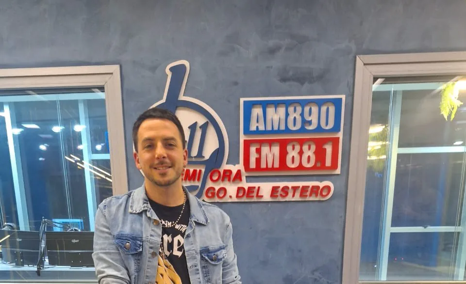 Álvaro Otinetti visitó los estudios de LV11 y anticipó lo que será “La Casa”, su nuevo disco solista