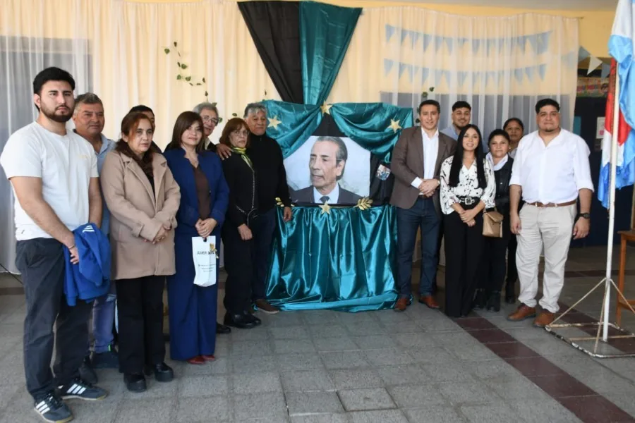 La Escuela de la Patria de Loreto homenajeó al Dr. Benjamín “Chuchú” Coria