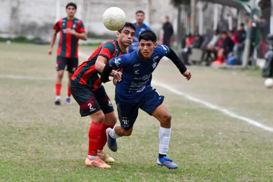 Sarmiento aplastó a Villa Unión y se prendió en la pelea de la Zona Banda