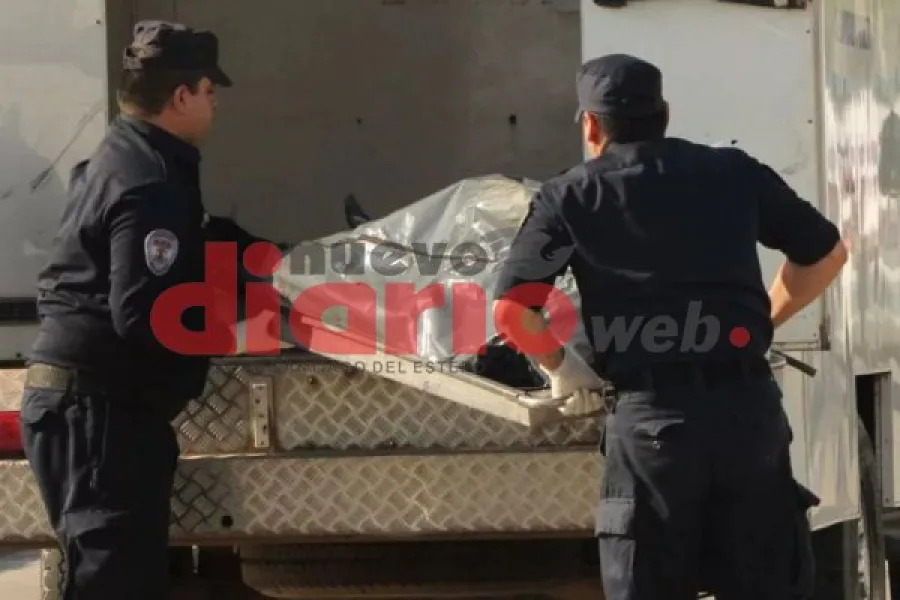 Conmoción en el barrio La Católica: hallaron a un hombre sin vida en el patio de su casa