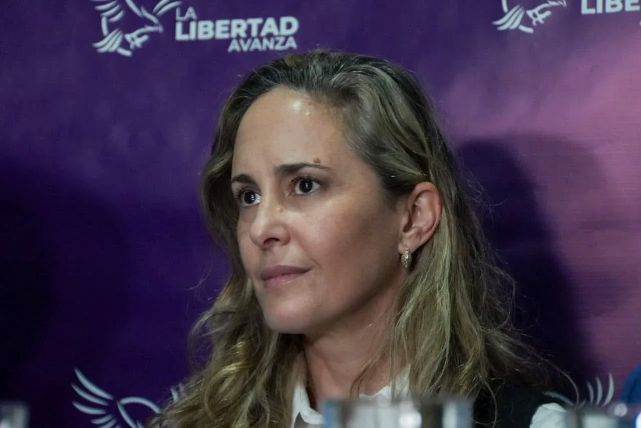La Libertad Avanza oficializó su lista en la Capital con María Beatriz Yunes para la intendencia