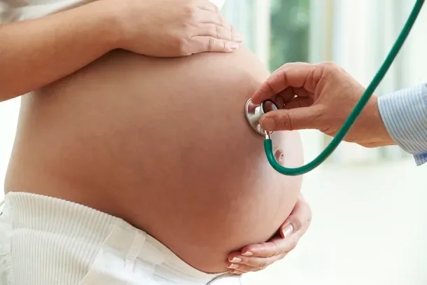 Hito judicial en Chubut: autorizan a una mujer a realizar una fertilización post mortem con los embriones congelados de su esposo fallecido