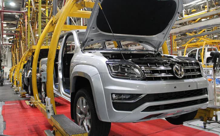 La producción automotriz cayó 13,6 por ciento en junio y acumula una baja de dos dígitos en el semestre