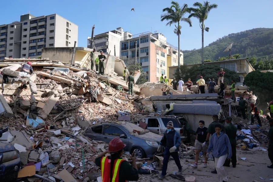 La tragedia en Venezuela no tiene fin: la cifra de muertos por los sismos ya superó los 3.300 y buscan a miles de desaparecidos