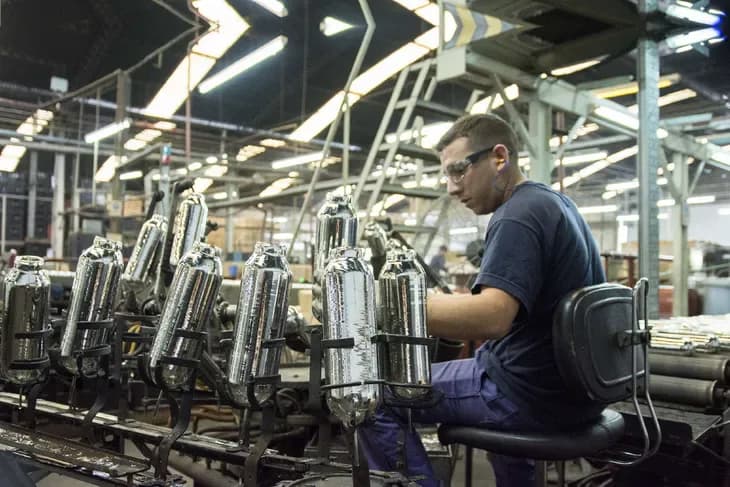 El Gobierno puso en marcha la eliminación gradual de las retenciones a las exportaciones industriales