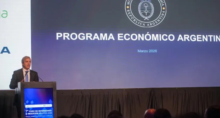 El dólar oficial renovó sus máximos nominales y el mercado recalibra al alza las proyecciones del segundo semestre