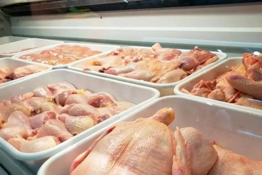 Histórico cambio de hábito: por primera vez los argentinos consumen más pollo que carne vacuna