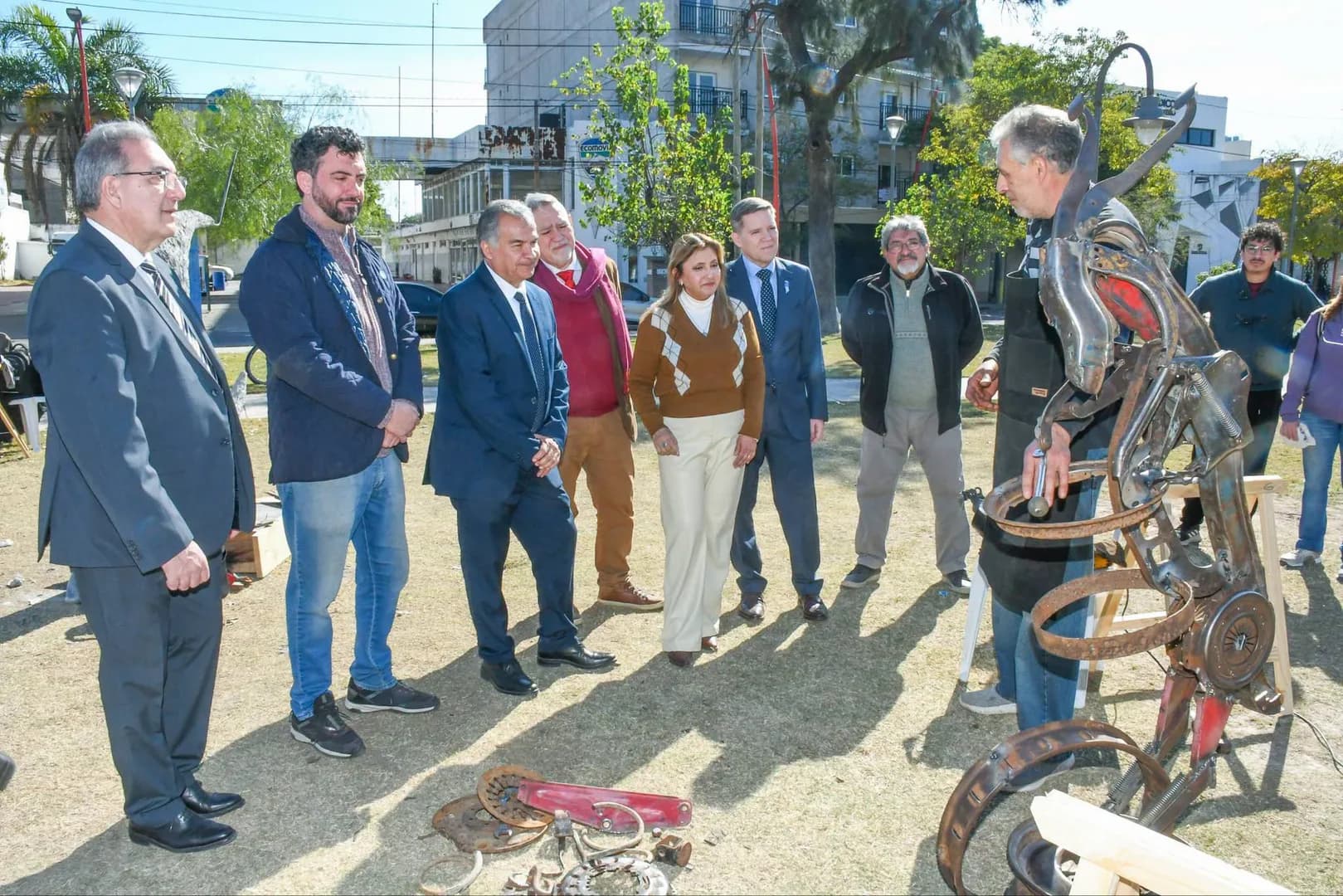La intendente Fuentes supervisó las obras del Segundo Encuentro de Escultores en el Parque Oeste