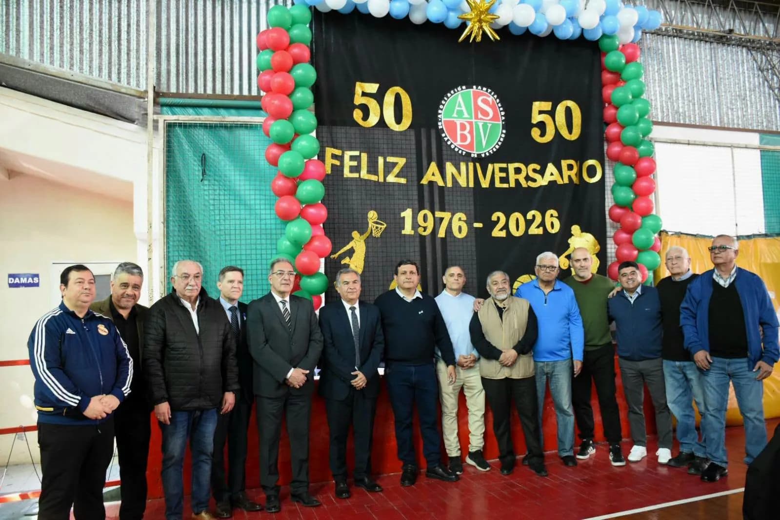 La Asociación Santiagueña de Veteranos de Básquet celebró sus 50 años de vida institucional