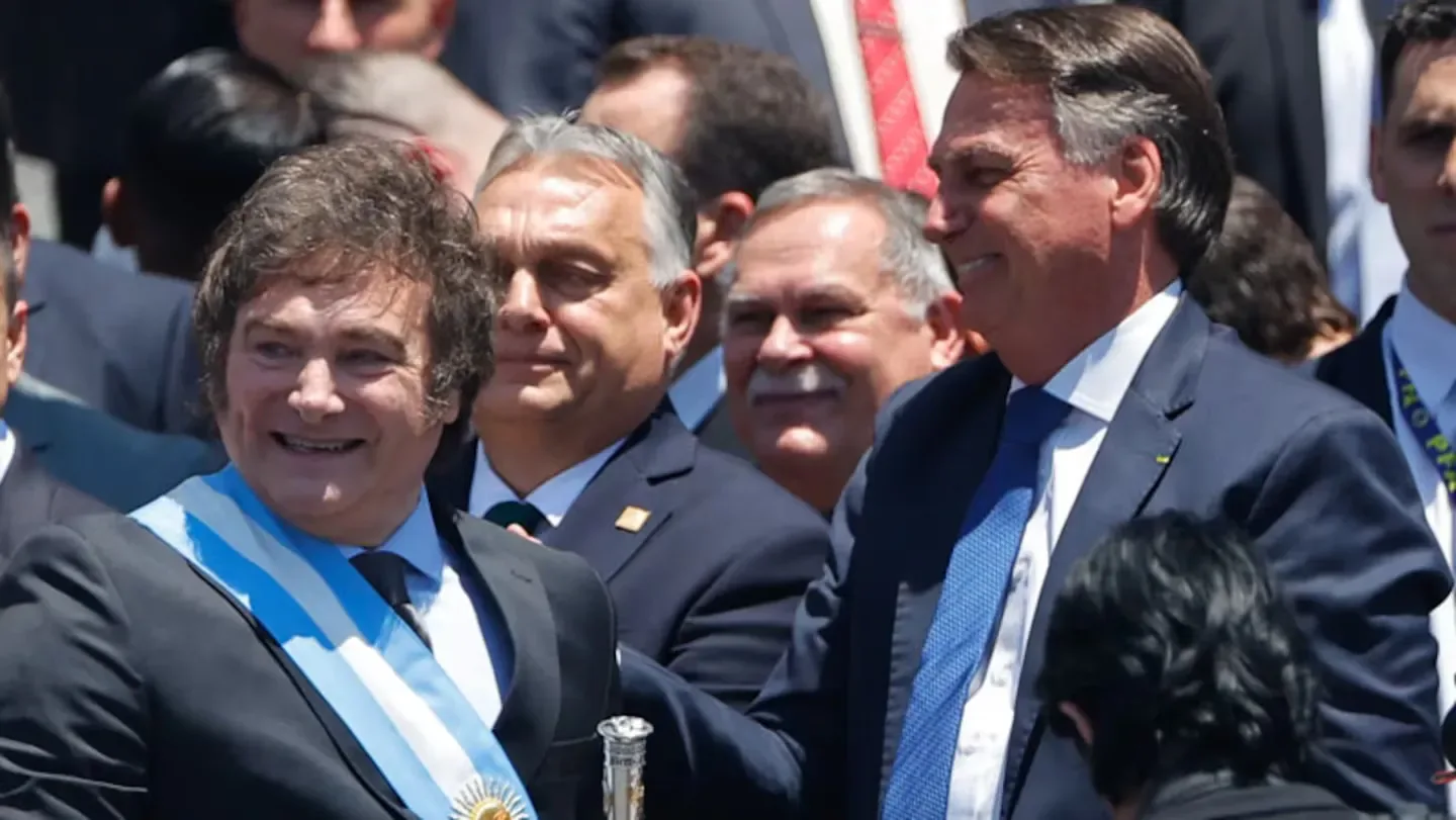 Javier Milei viaja a Brasil para respaldar la postulación de Flavio Bolsonaro y afianzar la derecha en la región