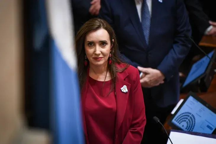 El Senado debate la reforma de la Ley de Tierras en una sesión marcada por la polémica y los homenajes mundialistas
