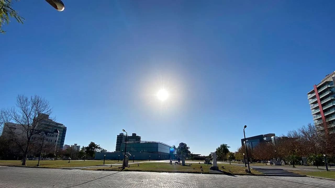 Sorpresivo cambio de clima en Santiago del Estero: el SMN modificó el pronóstico y la máxima llegará a los 32º