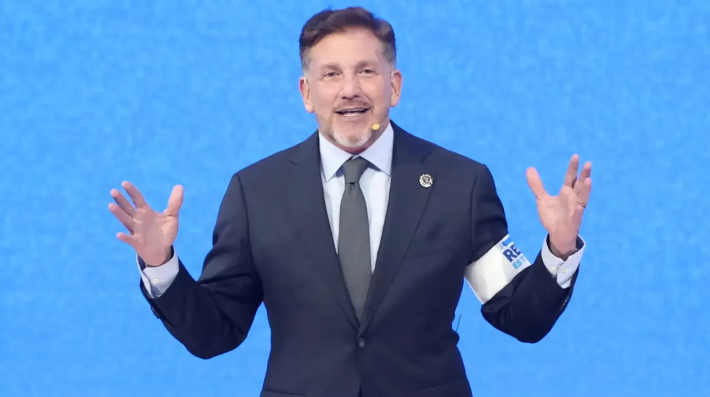 Alejandro Domínguez aviva el debate sobre el Mundial 2030 y lanza un guiño a un torneo con 64 equipos