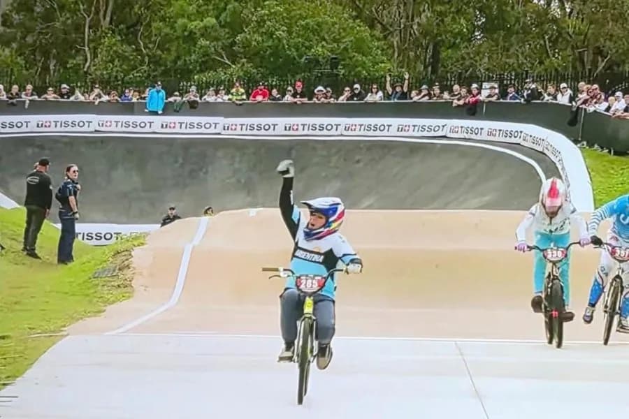 Jahir Elías hizo historia y terminó entre los ocho mejores del Mundial de BMX