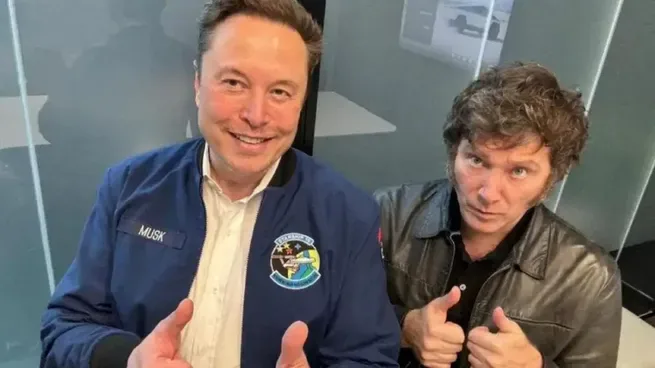 Milei anunció un acuerdo con Starlink para conectar 6.000 escuelas rurales