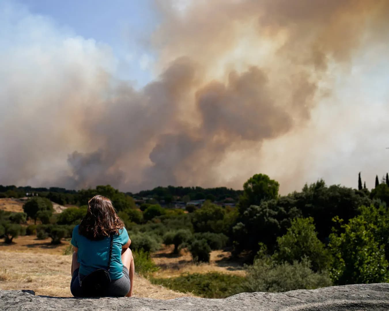 Incendios sin control en Francia y España: más de 375.000 evacuados por el avance del fuego