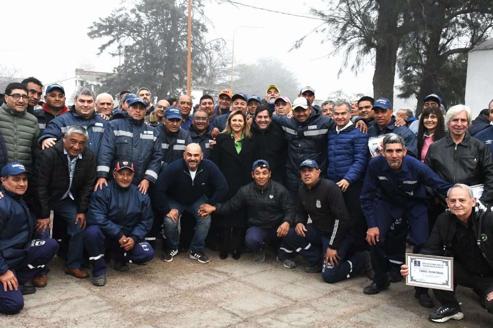 Norma Fuentes encabezó el acto por el 68º aniversario de la Dirección de Obras Públicas Municipal