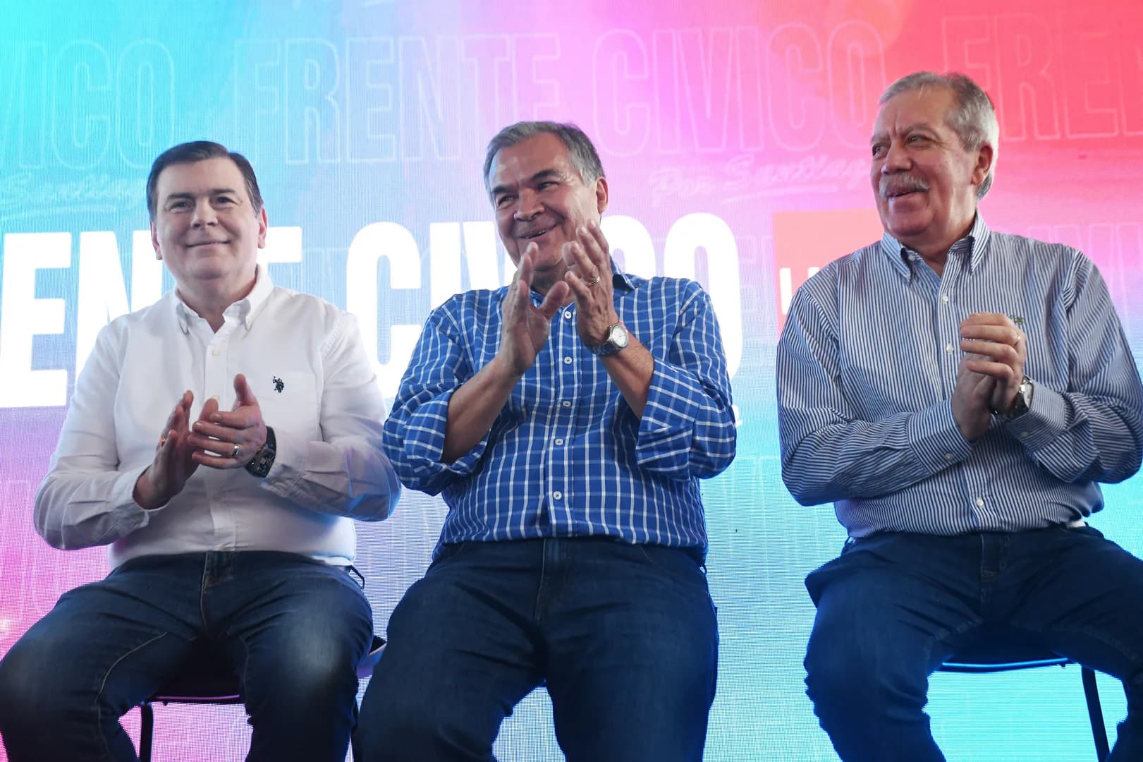 Multitudinarios plenarios del Frente Cívico en respaldo a la candidatura de Mario Benavente