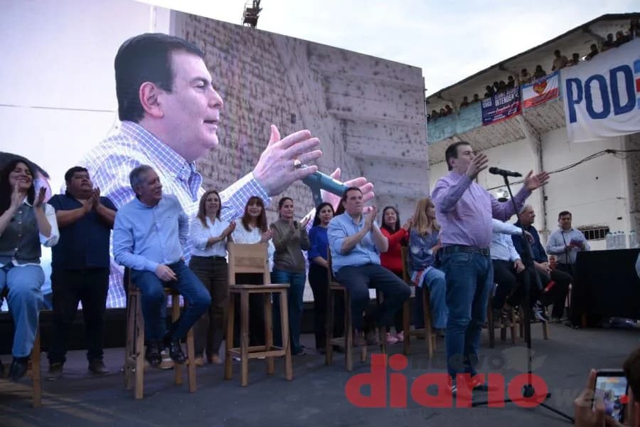 Gerardo Zamora pidió el acompañamiento de los bandeños para Llamil Abdala en el cierre de campaña del Frente Cívico