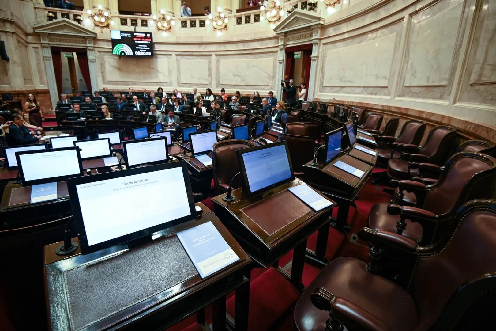 Nuevo DNU | Podrán expulsar a extranjeros que inciten al odio contra argentinos