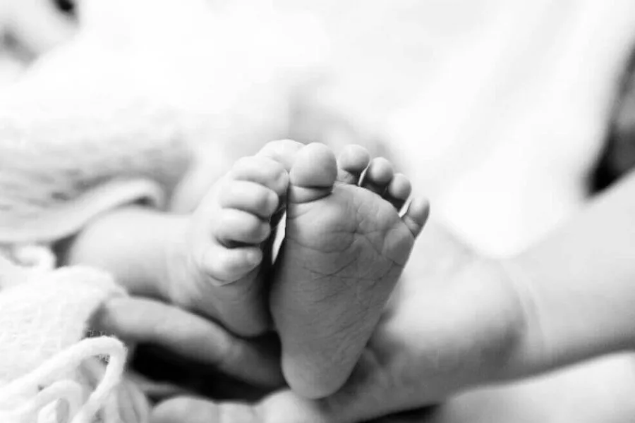 Tragedia en El Zanjón: un niño de un año murió tras caer a un canal