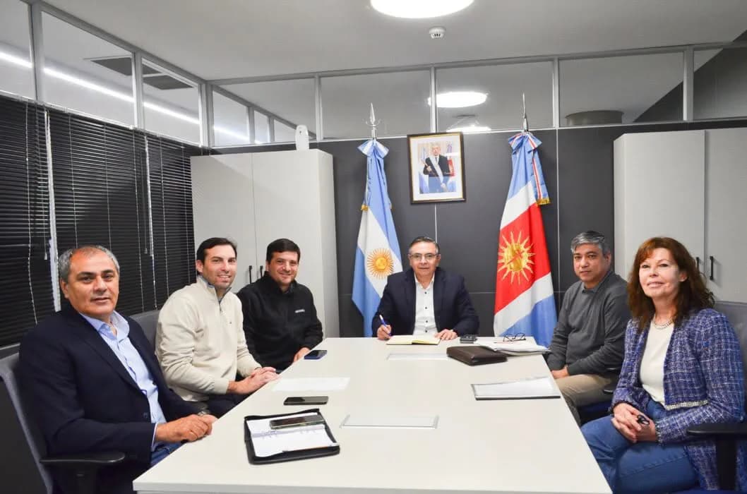 El ministro Néstor Machado encabezó una reunión con APAZ IV para potenciar el desarrollo de la zona de riego