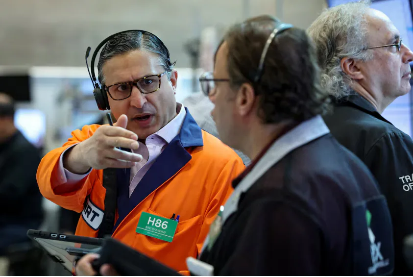 Jornada financiera: la Bolsa argentina cayó por cuarta rueda seguida y subió el riesgo país