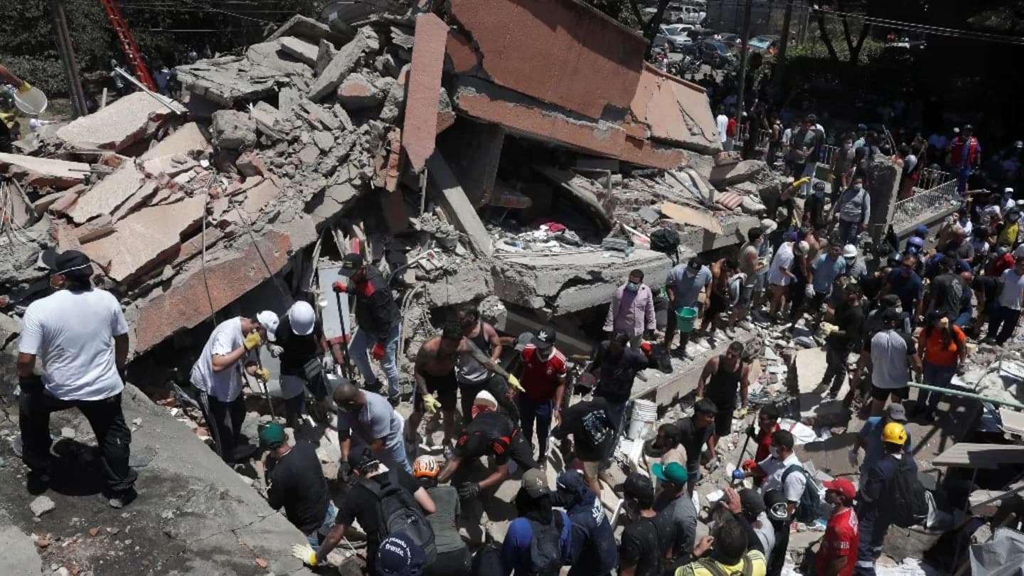 Colombia bajo los escombros: 169 muertos, nuevas réplicas y una desesperada búsqueda