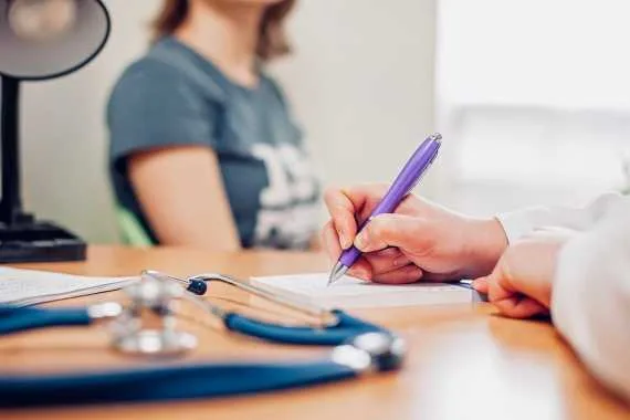 Atención médica para extranjeros: quiénes deberán pagar en hospitales nacionales