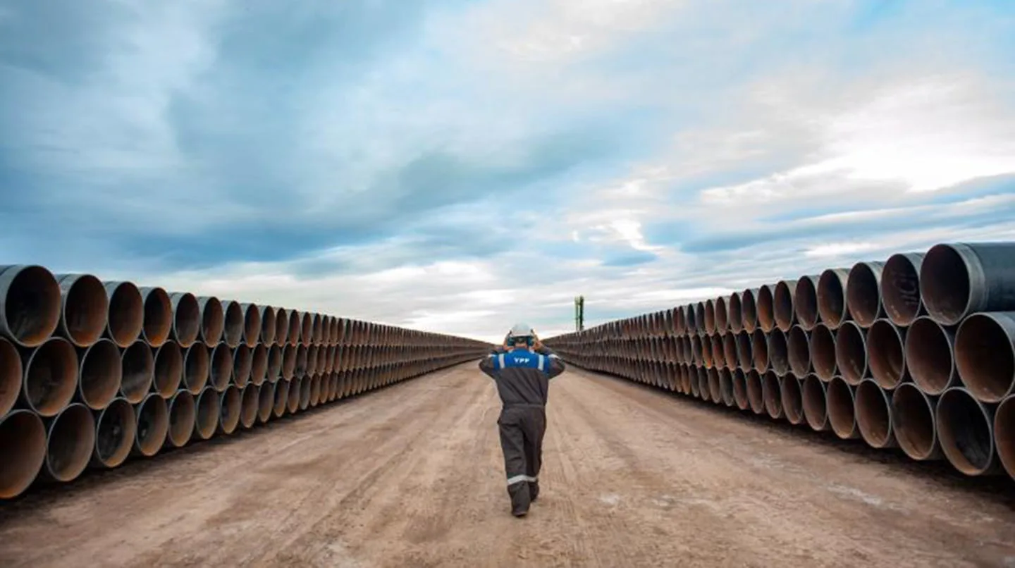 YPF presentó una inversión histórica para llevar el gas de Vaca Muerta al mundo