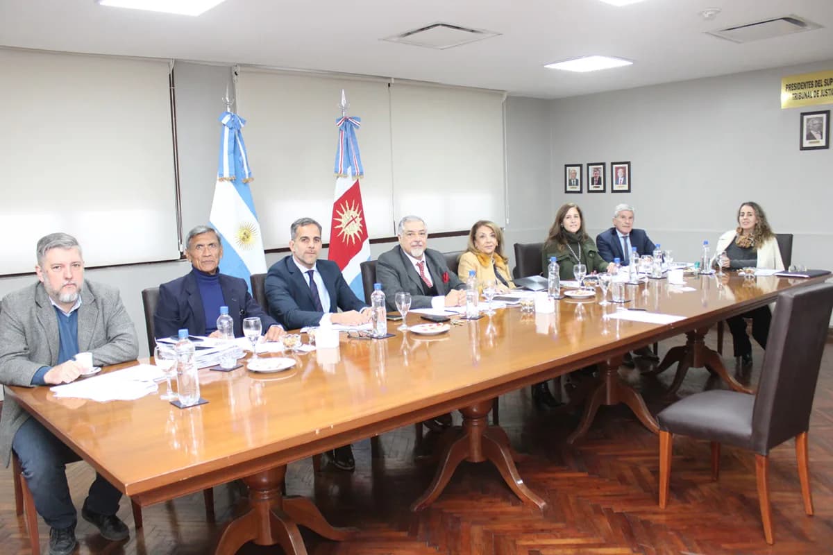 Buscan cubrir diez cargos de jueces: 22 postulantes rindieron el examen oral