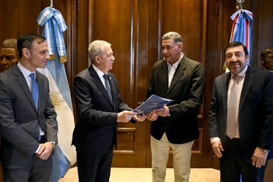 El gobernador puso en funciones a Luis Rumie como comisionado municipal de Donadeu