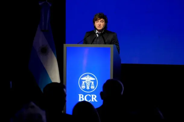 Javier Milei atribuyó la morosidad a la compra de televisores para el Mundial y un informe lo desmiente
