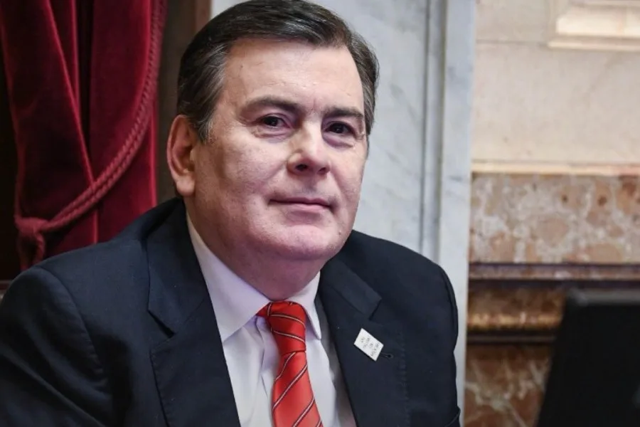 Gerardo Zamora presentó un proyecto para incorporar las “tierras raras” al Código de Minería