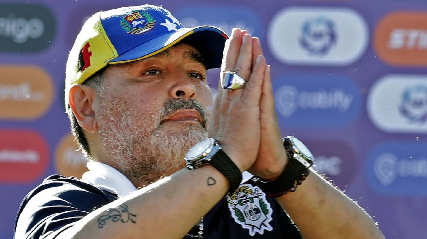 Maradona: tres médicos vuelven a declarar tras detectarse un grave error en la documentación