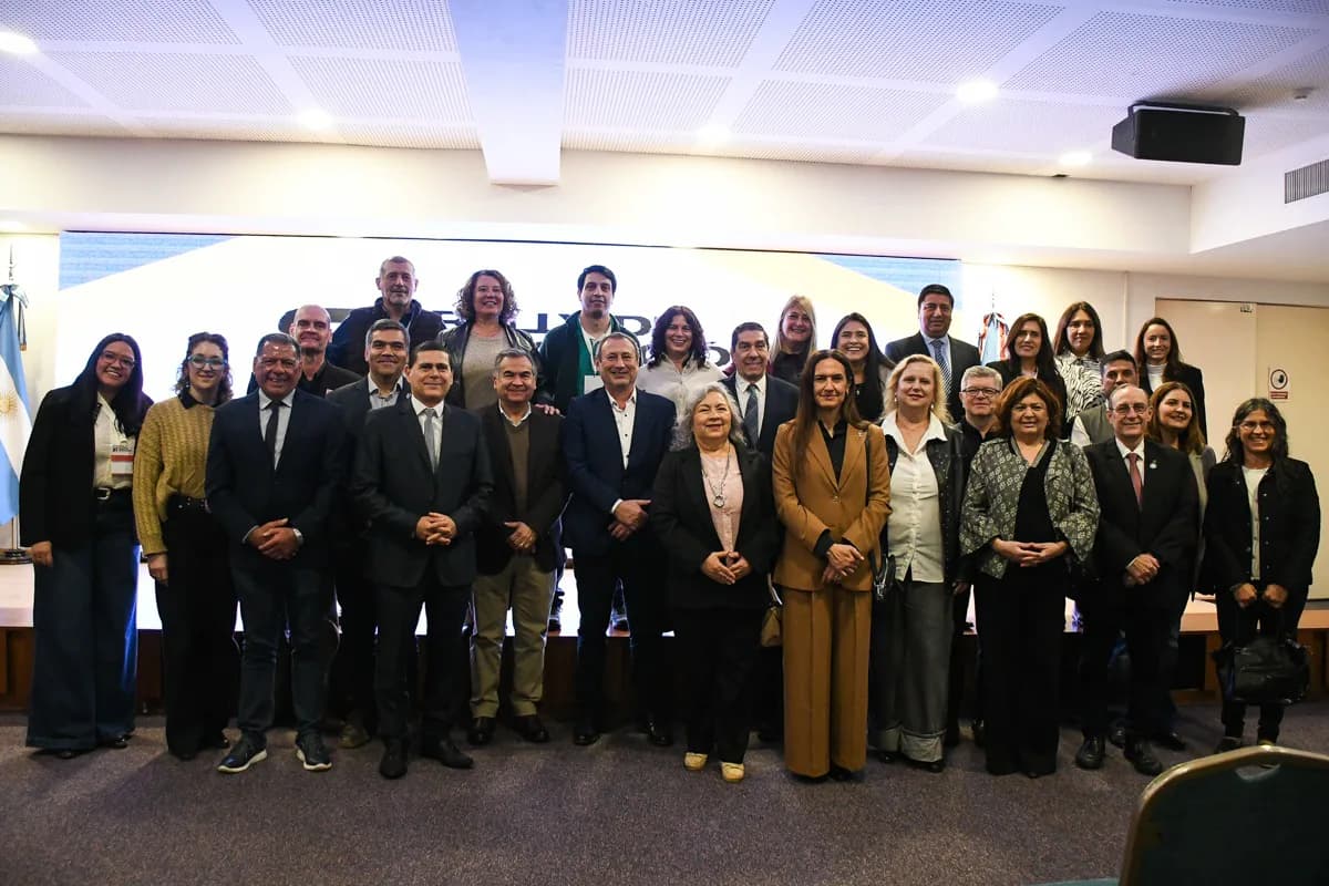 Comenzó la décima edición de “Santiago te desafía” con jóvenes e innovación como protagonistas