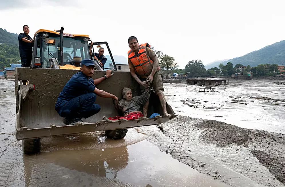 Inundaciones en Nepal: el Gobierno dio marcha atrás y autorizó el ingreso de rescatistas internacionales