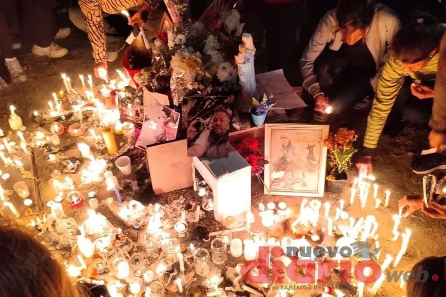 Emotivo homenaje al “Polaco” Riemersma en Santiago del Estero: una despedida a la luz de las velas
