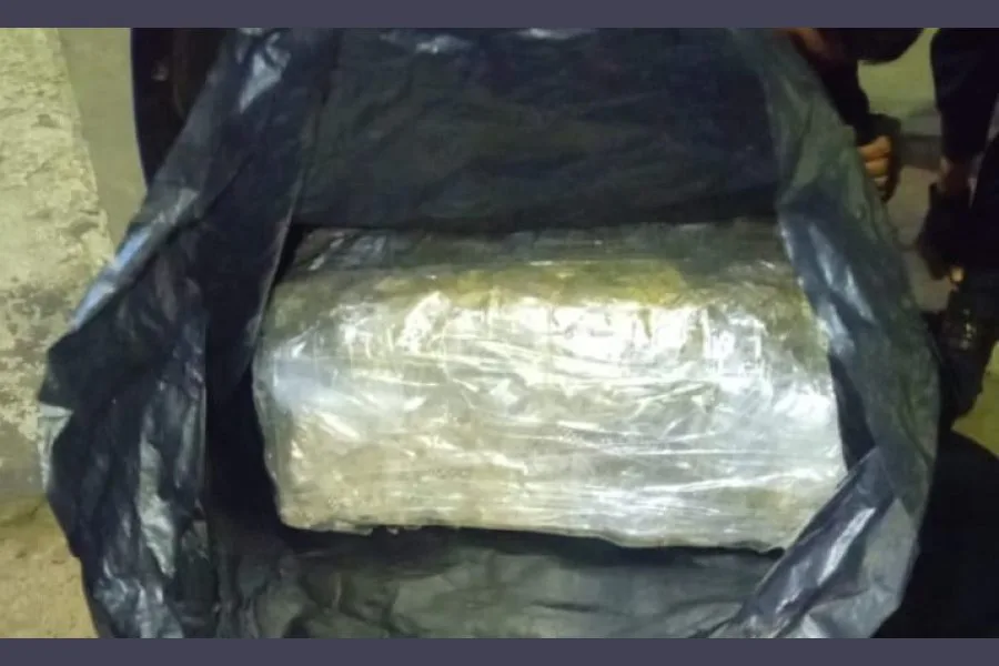 Un hombre fue detenido en La Banda con un cuarto de kilo de cocaína de máxima pureza y se abstuvo de declarar
