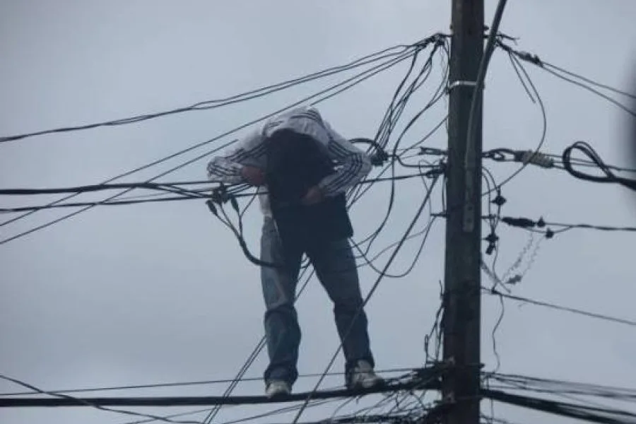 Detienen a un hombre en Catamarca tras descubrir una conexión clandestina de electricidad