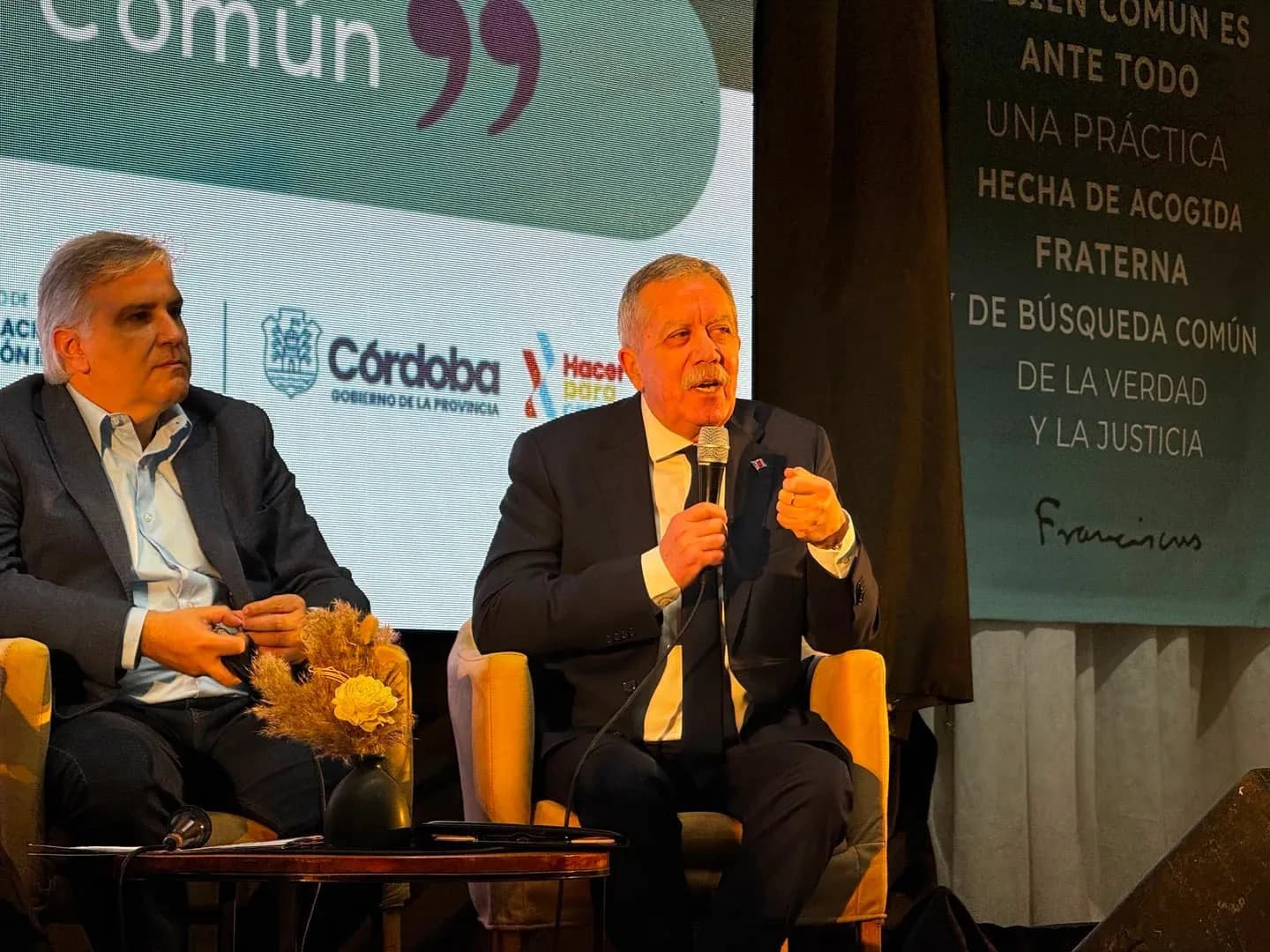 Suárez defendió la inversión en cultura: “Contribuimos a la identidad nacional desde Santiago”